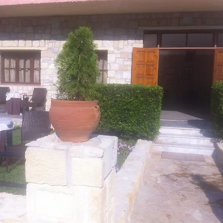 Hotel Astrikas Villa 3*